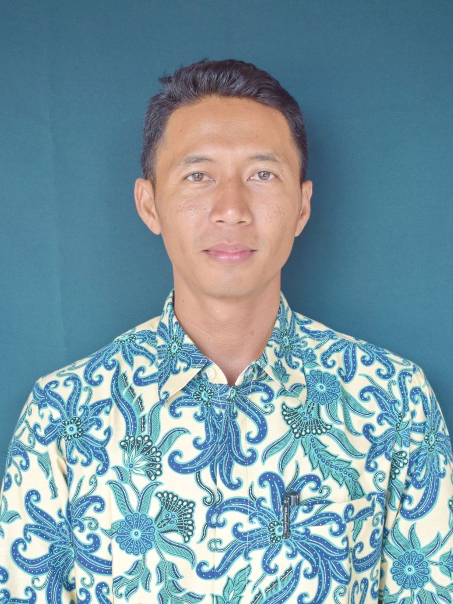 Rochmad Santoso, S.Pd.